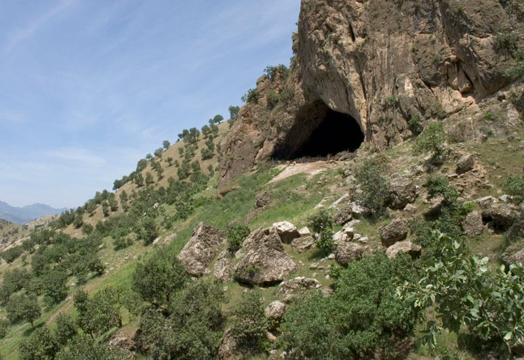 Vista de la entrada a la Cueva de Shanidar.