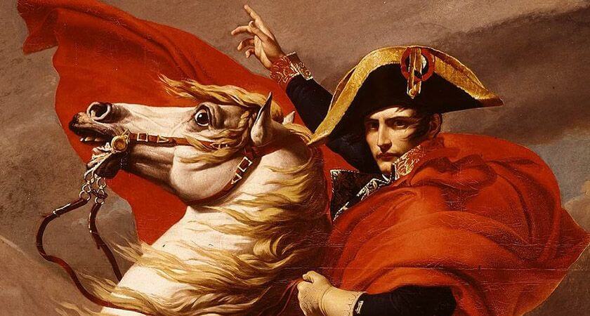 Napoleón Bonaparte en caballo.