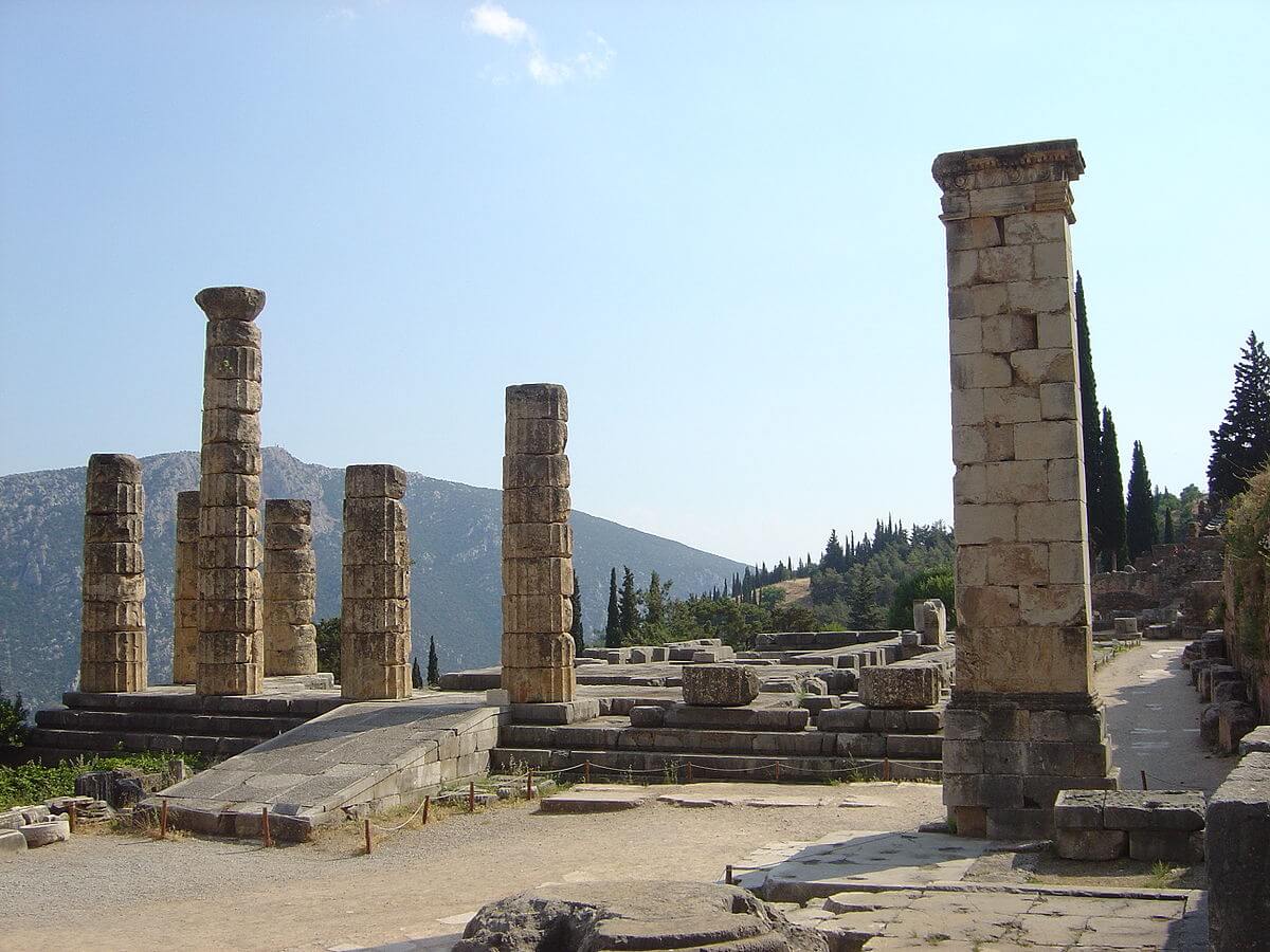 Templo de Apolo en Delfos.