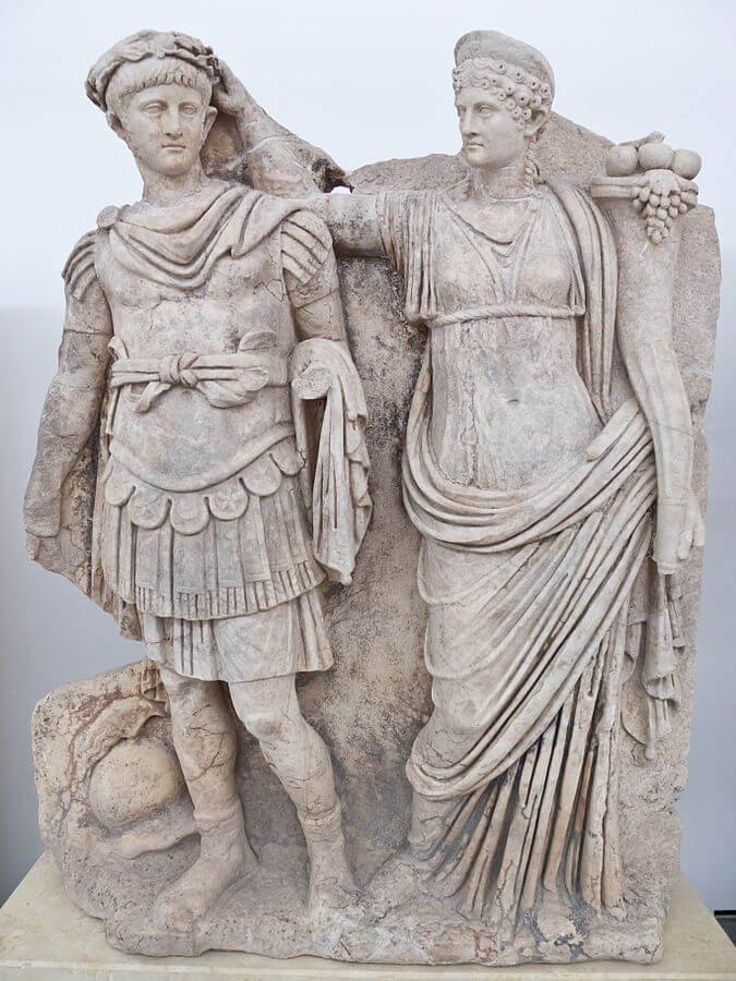 Agripina coronando a Nerón.