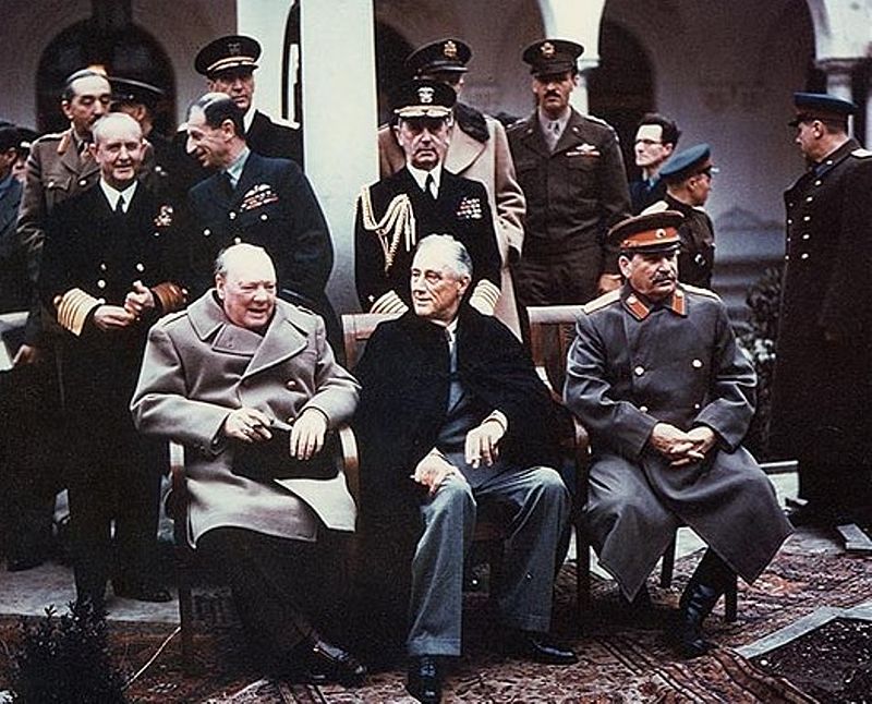 Winston Churchill, Franklin D. Roosevelt y Iósif Stalin.