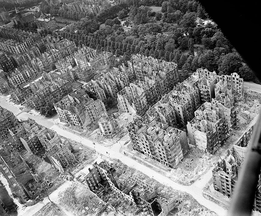bombardeo de Hamburgo durante la Segunda Guerra Mundial.