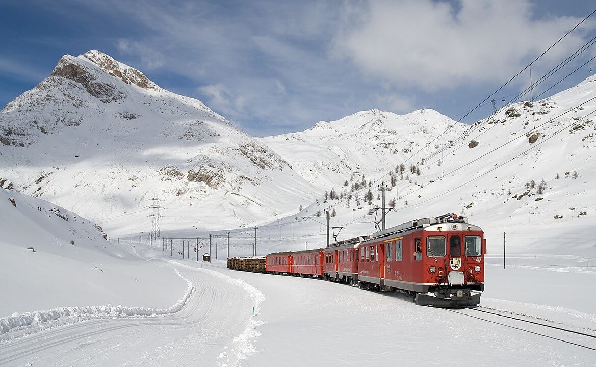 línea del Bernina Express en Suiza