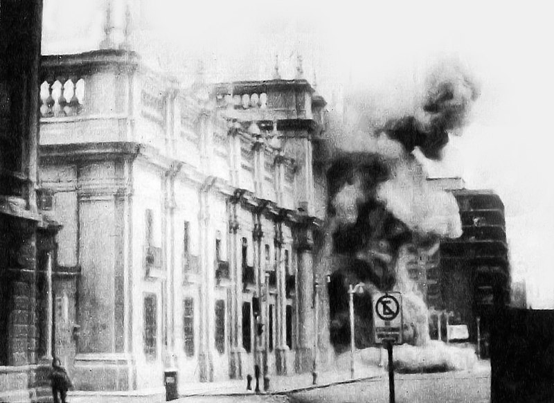 Bombardeo a la Casa de la Moneda, 11 de septiembre de 1973.