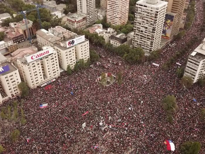 Protestas en Chile por la renuncia del presidente Piñera y cambios estructurales en el país de Sudamérica