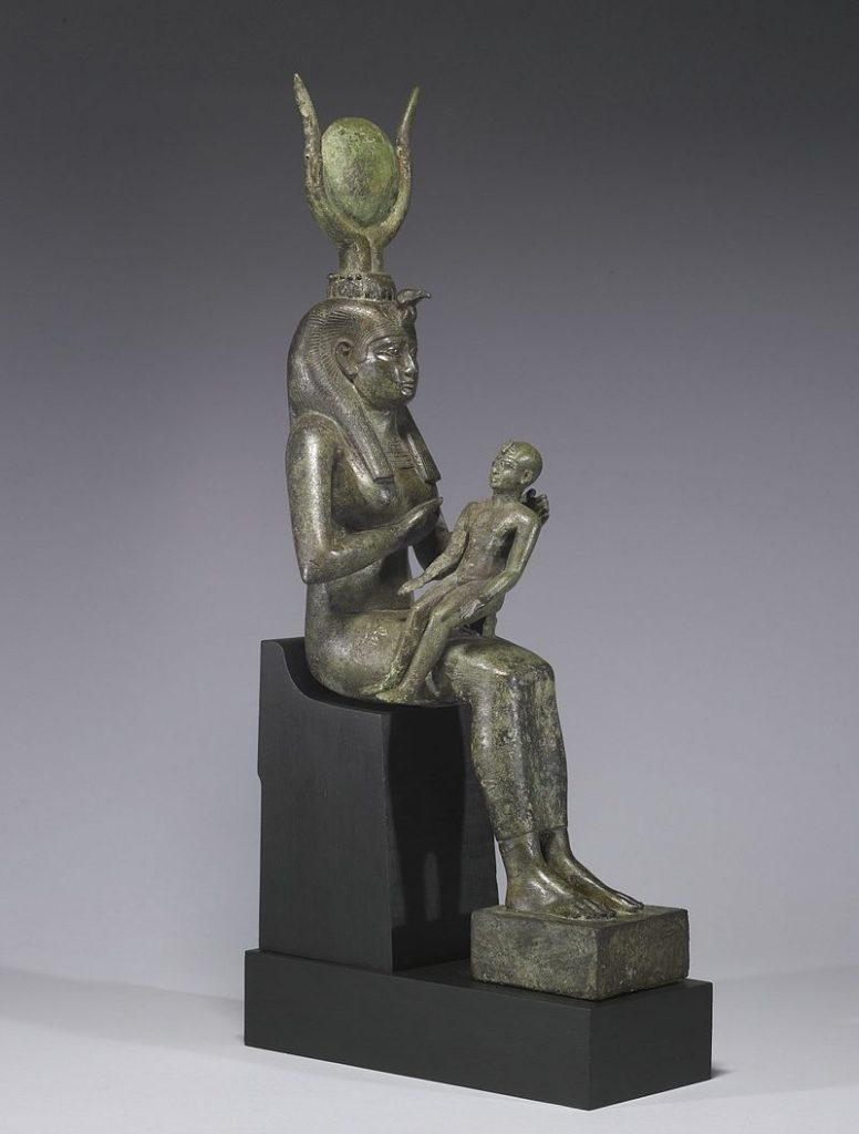 Figura de Isis amamantando a Horus