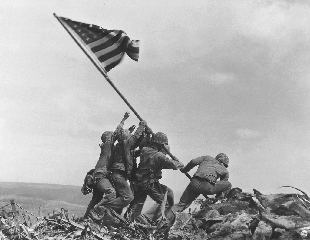 Bandera de EE.UU en Iwo Jima
